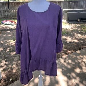 Match Point Beautiful Purple linen blouse size Large (B5)